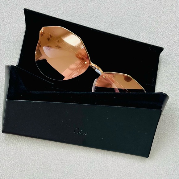PRADA Butterfly Sunglasses - Gold Frames w/ Brown to Smoke GRADIENT Oversized - Picture 10 of 17